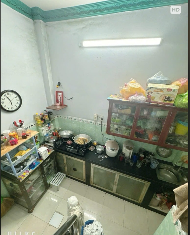 Bán Nhà Ngộp Giá , tại Bình Tân - 2.5 tỷ - Giáp Quận 6 , gần khu Tên Lửa - Sổ Hồng Riêng - Pháp Lý Chuẩn